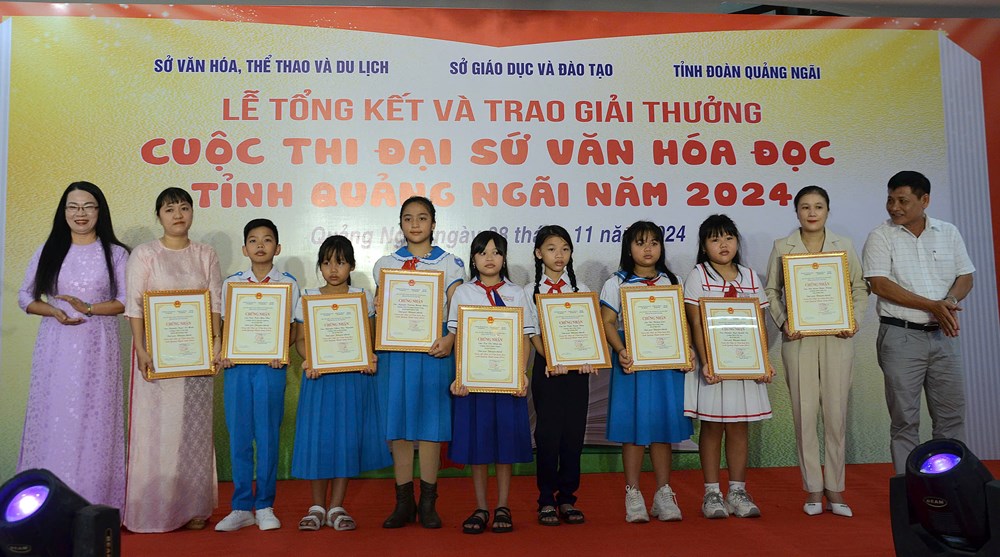 Quảng Ngãi trao giải Cuộc thi Đại sứ Văn hóa đọc 2024 - ảnh 3