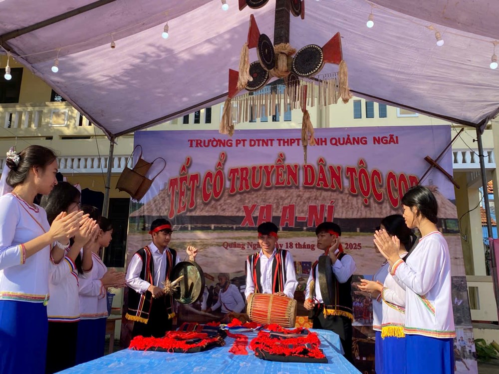 Đặc sắc ngày hội Tết cổ truyền cho học sinh đồng bào DTTS - ảnh 2
