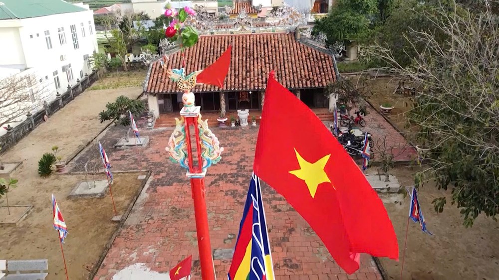 Thiêng liêng cây nêu ngày Tết ở đảo Lý Sơn - ảnh 2