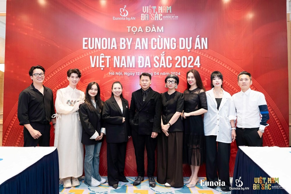 Việt Nam đa sắc tại Tuần lễ thời trang Bắc Kinh - ảnh 2
