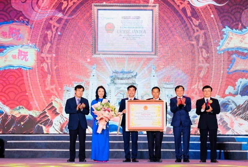 Phát huy giá trị di sản văn hóa phi vật thể quốc gia Lễ hội Đền Nguyễn Cảnh Hoan - ảnh 1