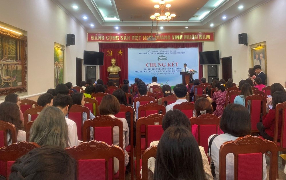 Hội thi thuyết minh viên tại điểm Khu di tích Chủ tịch Hồ Chí Minh - ảnh 3