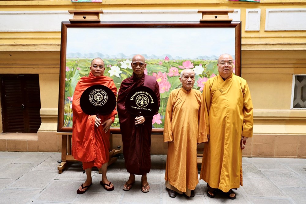  Đức Tăng Thống Myanmar thăm Việt Nam mùa Phật đản - ảnh 3