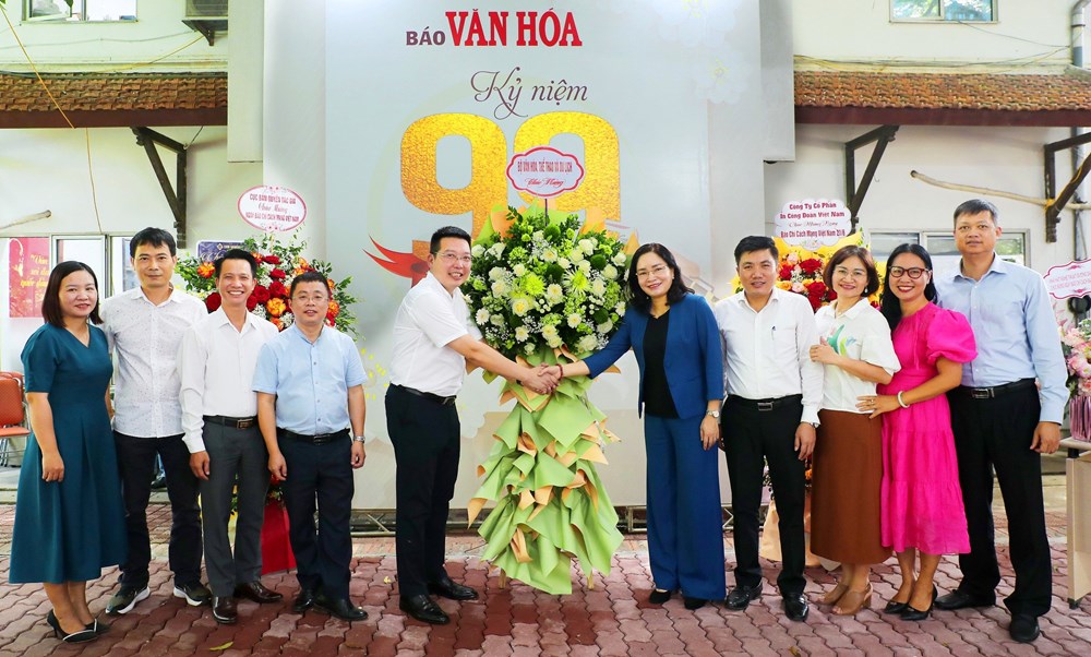 Thứ trưởng Trịnh Thị Thủy chúc mừng Báo Văn Hóa nhân kỷ niệm 99 năm Ngày Báo chí Cách mạng Việt Nam - ảnh 1