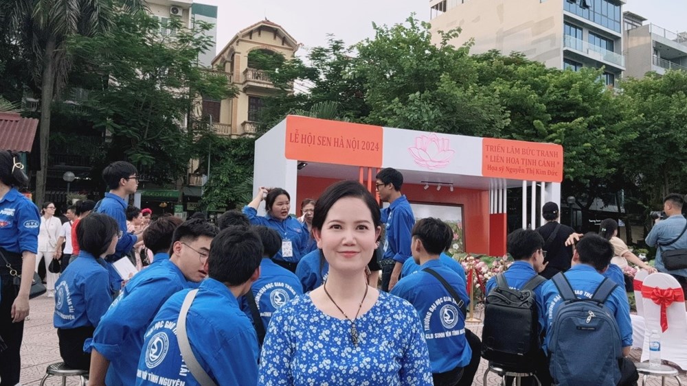 Tranh Sen Liên Hoa Tịnh Cảnh trưng bày tại lễ hội Sen Hà Nội 2024 - ảnh 3