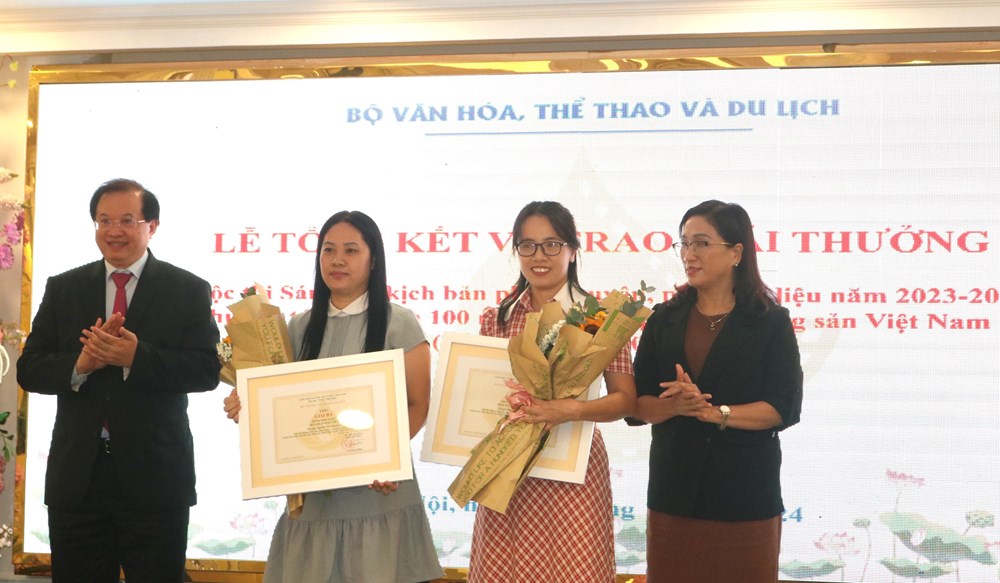 Trao giải thi sáng tác kịch bản phim truyện, phim tài liệu về 100 năm Ngày thành lập Đảng - ảnh 3