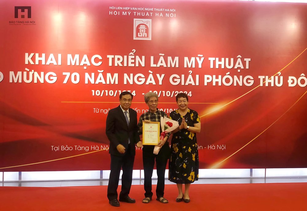 262 tác phẩm mỹ thuật đặc sắc chào mừng Ngày Giải phóng Thủ đô - ảnh 2