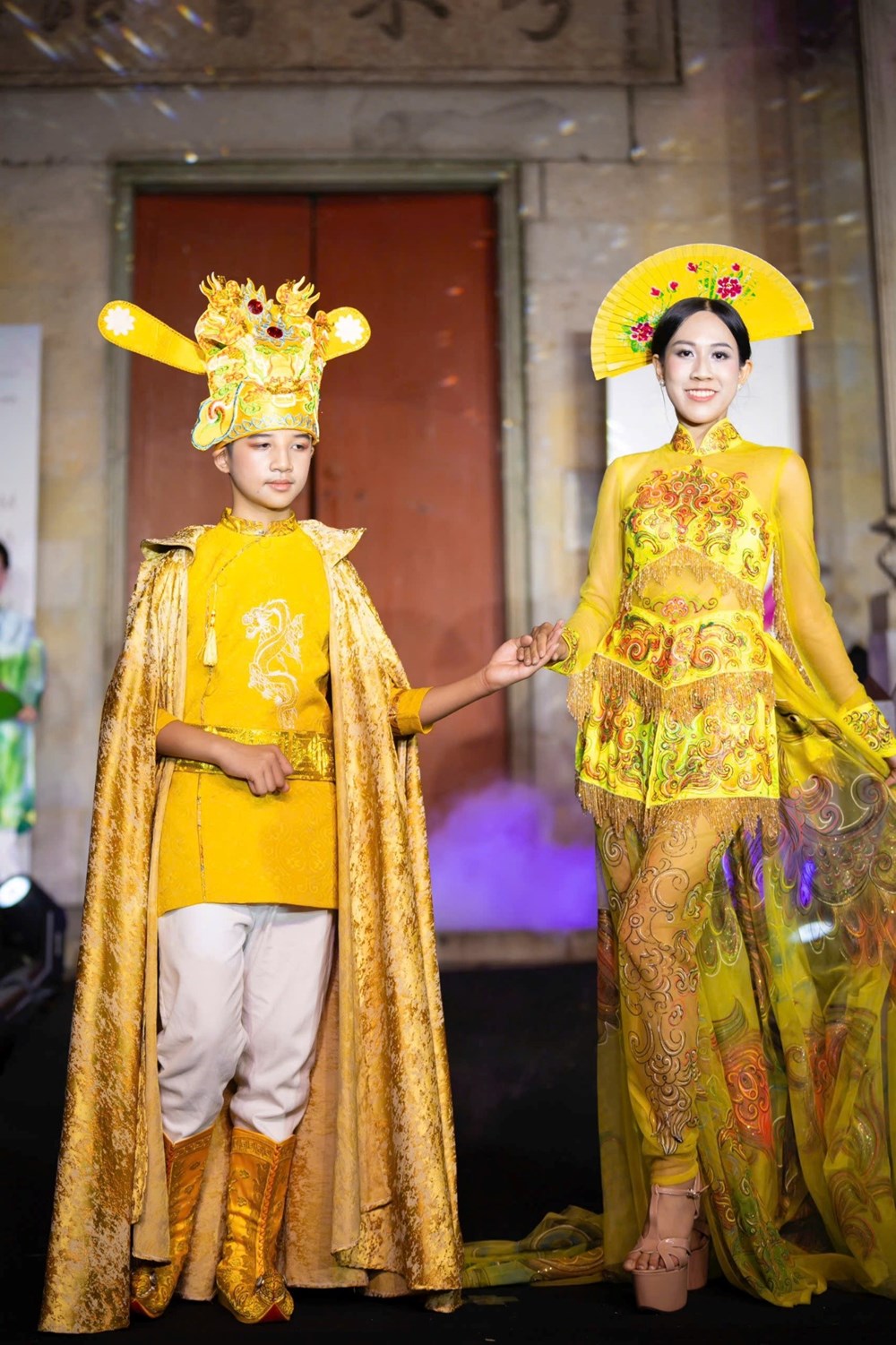 Ấn tượng bộ sưu tập “Nét xưa” trong fashion show “Sắc màu di sản” - ảnh 6