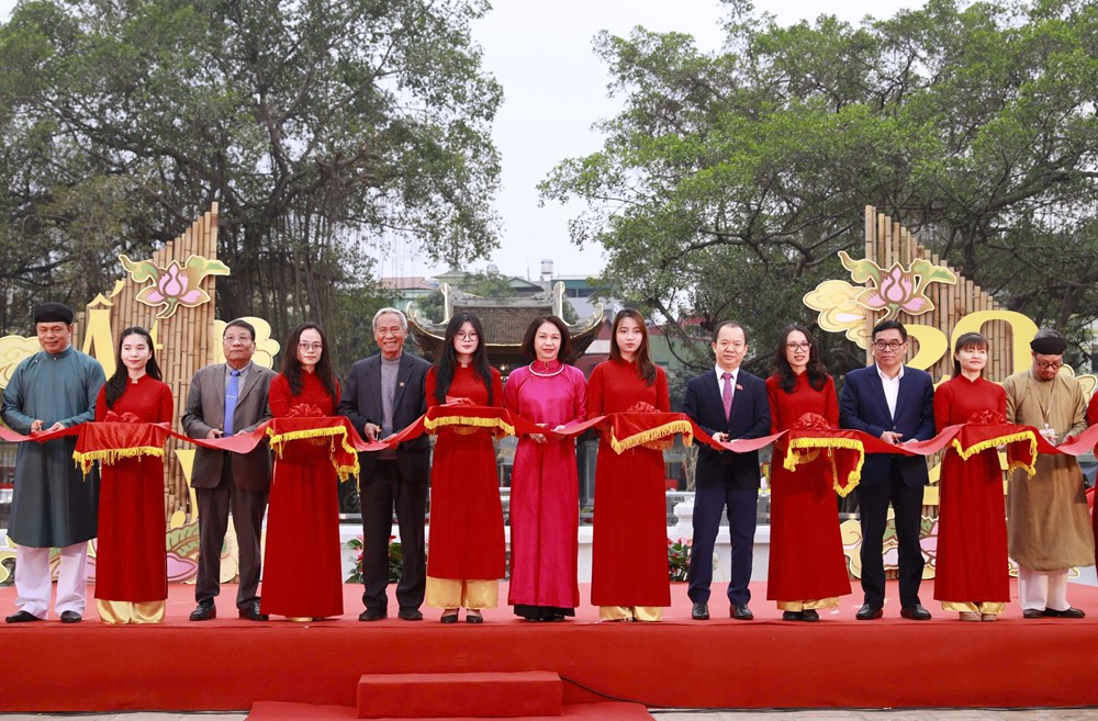 Rực màu Tết ở Hội chữ Xuân Ất Tỵ 2025 - ảnh 1