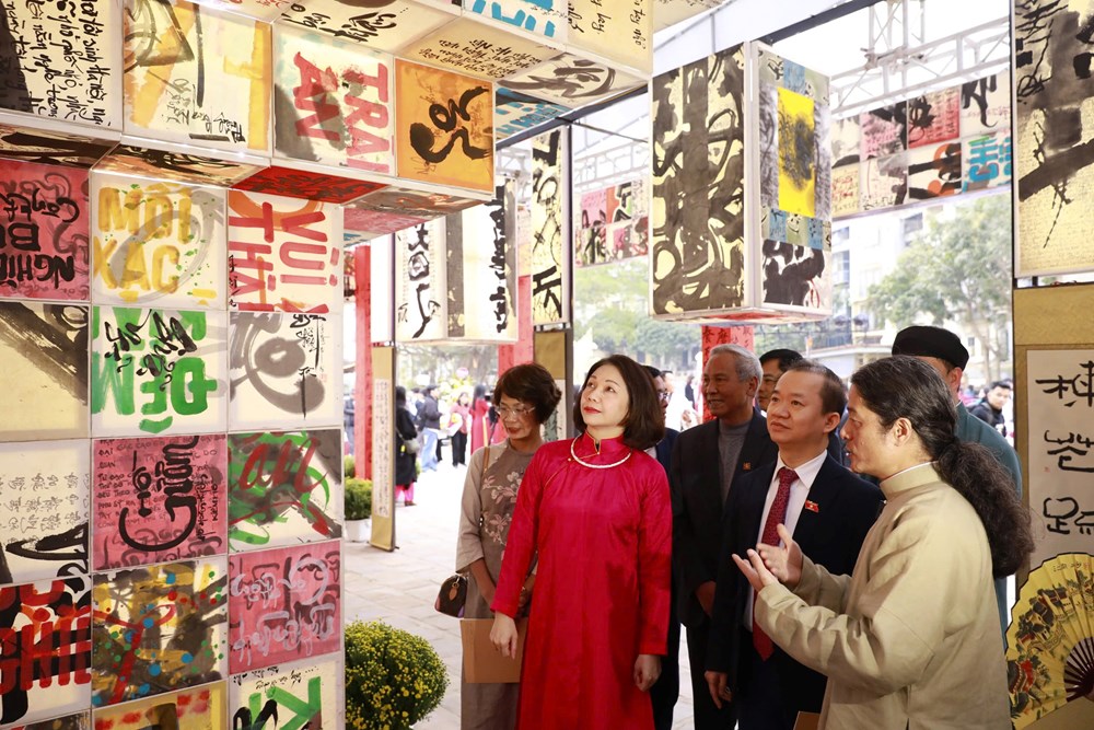 Rực màu Tết ở Hội chữ Xuân Ất Tỵ 2025 - ảnh 5