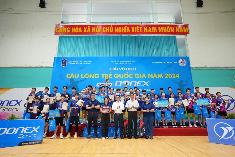 TP.HCM giữ vững ngôi vô địch đồng đội tại Giải Cầu lông trẻ quốc gia  - ảnh 1