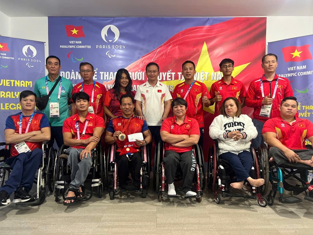 Thưởng nóng đô cử Lê Văn Công với HCĐ Paralympic - ảnh 2