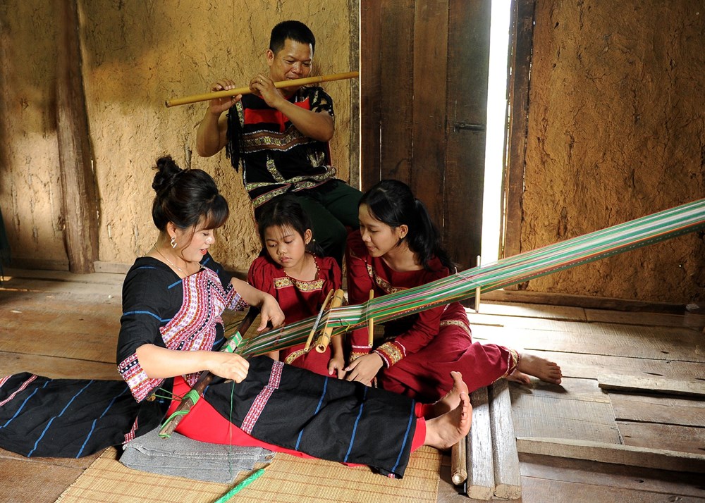 Tôn vinh giá trị văn hóa truyền thống gia đình Việt - ảnh 2