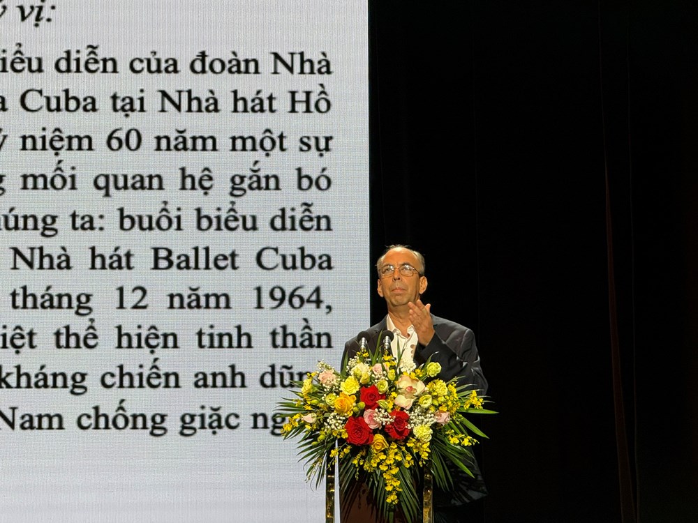 Tổng Bí thư Tô Lâm và phu nhân dự chương trình biểu diễn của Đoàn Nhà hát Ballet quốc gia Cuba - ảnh 2