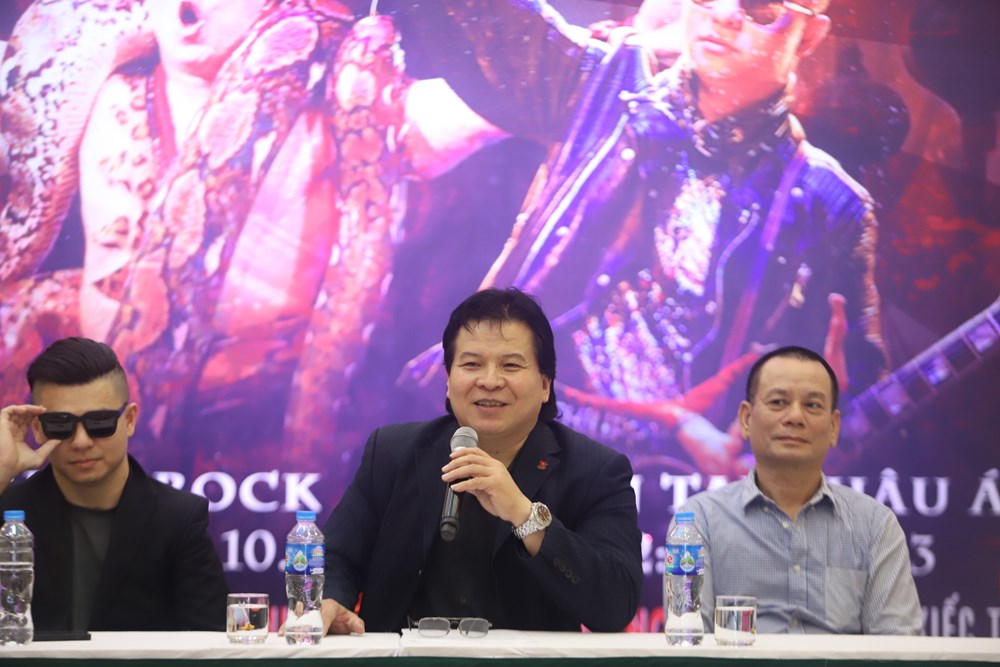 Đầu năm rắn nghe chuyện ông vua xiếc trăn - ảnh 7