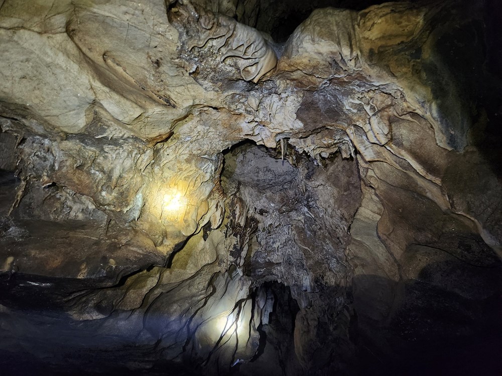 Khám phá hang động mới được phát hiện ở Thanh Hóa  - ảnh 5