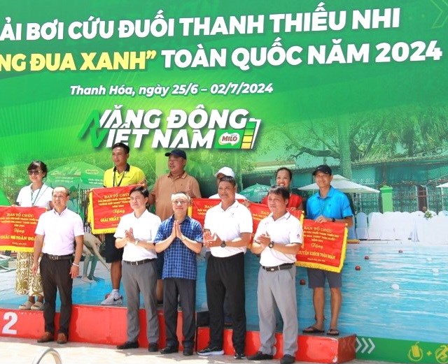 Quảng Nam nhất toàn đoàn tại Giải bơi cứu đuối thanh thiếu nhi “Đường đua xanh” toàn quốc 2024 - ảnh 5