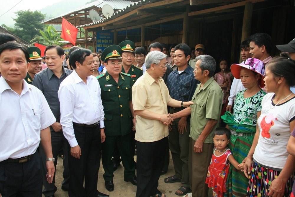 Xúc động hình ảnh Tổng Bí thư Nguyễn Phú Trọng với đồng bào huyện vùng cao Mường Lát, Thanh Hoá - ảnh 7