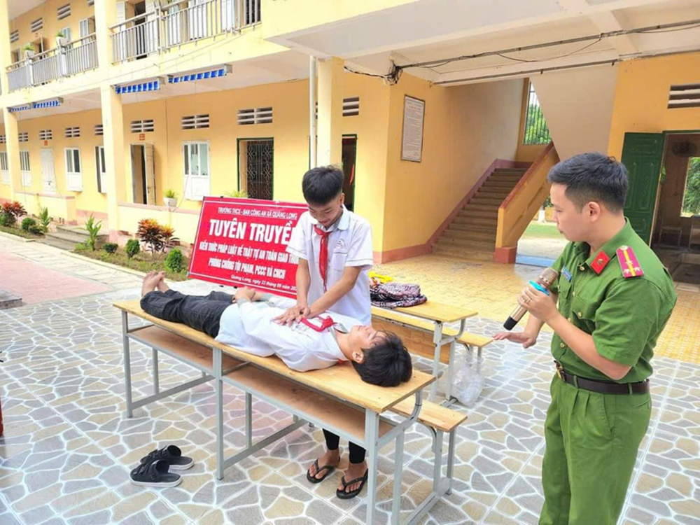 Hơn 70.000 giáo viên, học sinh được tuyên truyền pháp luật về trật tự an toàn giao thông - ảnh 3