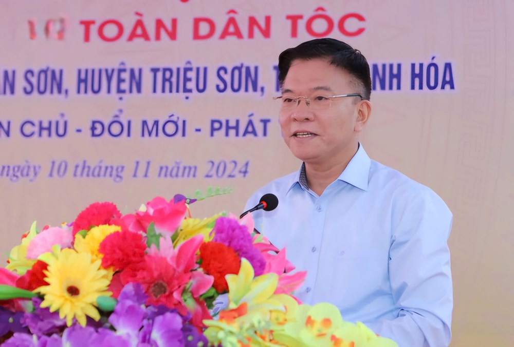 Phó Thủ tướng Lê Thành Long dự Ngày hội Đại đoàn kết toàn dân tộc tại Thanh Hoá - ảnh 2