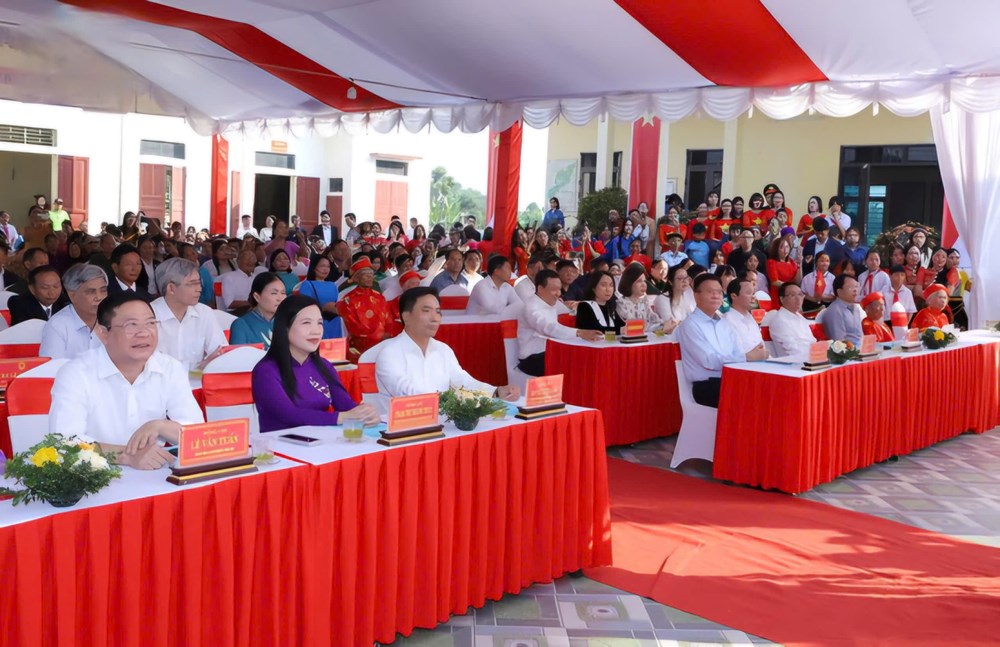 Phó Thủ tướng Lê Thành Long dự Ngày hội Đại đoàn kết toàn dân tộc tại Thanh Hoá - ảnh 5