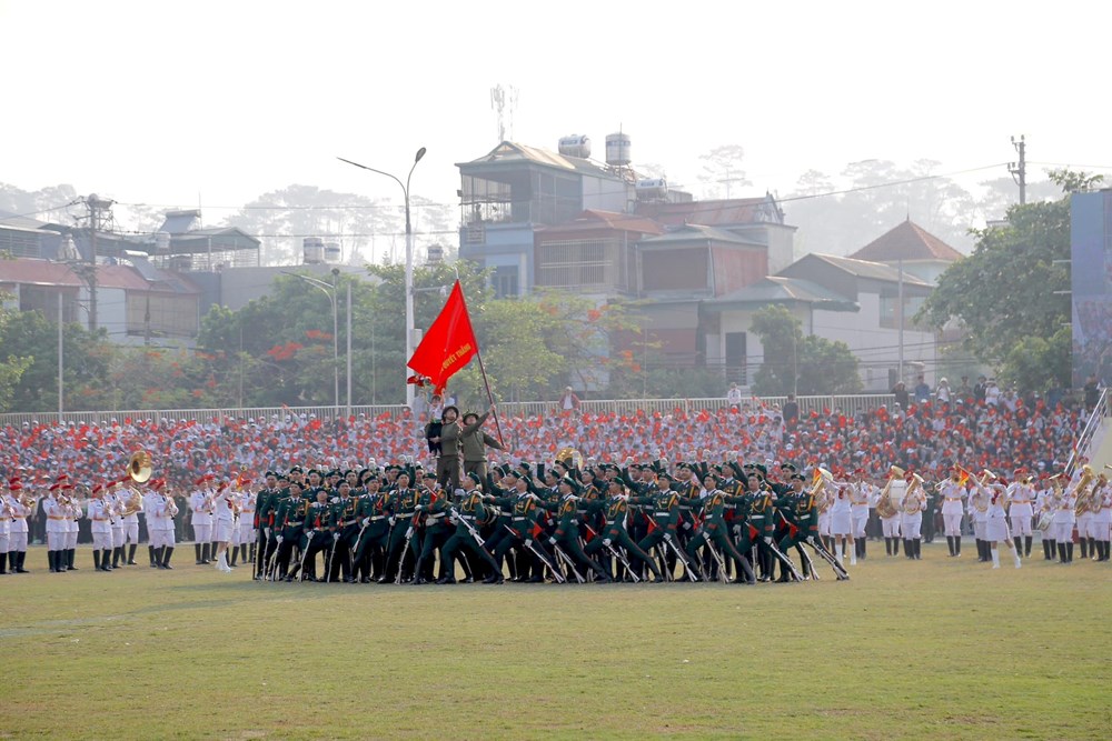 Học sinh ở Điện Biên được nghỉ dịp kỷ niệm 70 năm Chiến thắng Điện Biên Phủ - ảnh 1