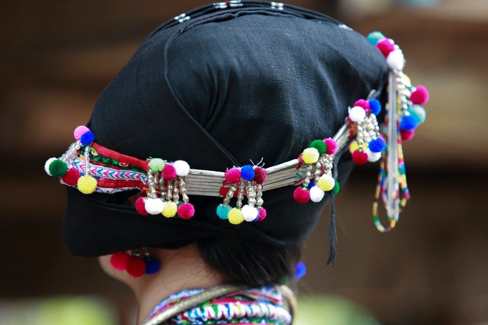 Nét độc đáo trong trang phục truyền thống dân tộc Lự ở Lai Châu - ảnh 4