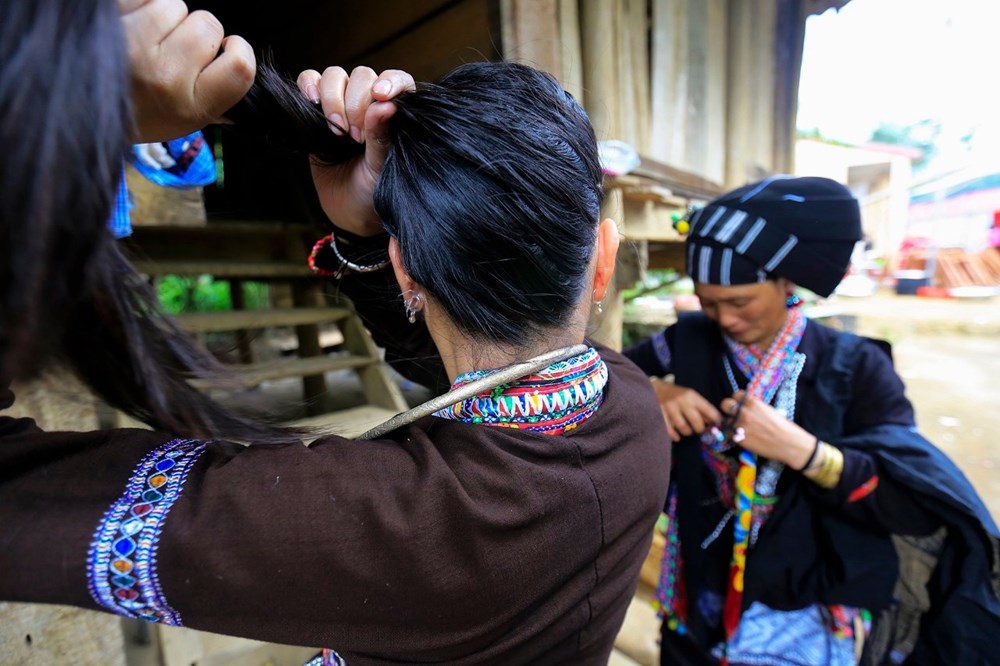 Nét độc đáo trong trang phục truyền thống dân tộc Lự ở Lai Châu - ảnh 3