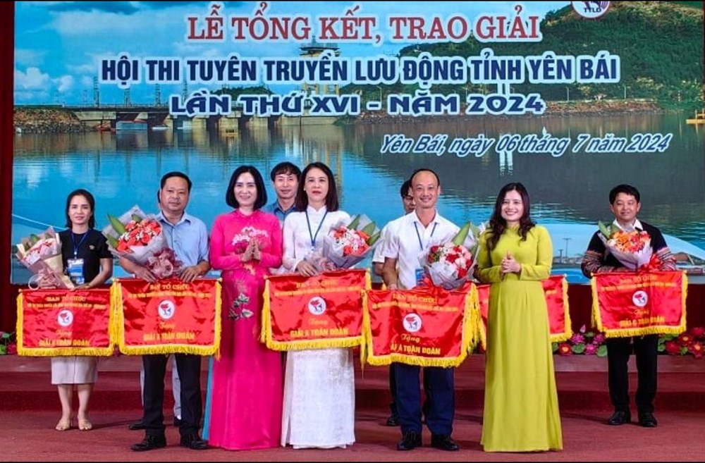 Trao giải Hội thi tuyên tuyền lưu động Yên Bái năm 2024 - ảnh 1