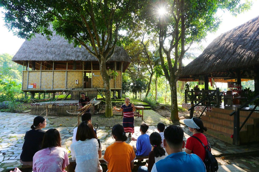 Người gìn giữ, quảng bá di sản văn hóa và đoàn kết cộng đồng trong  “Ngôi nhà chung” của cộng đồng 54 dân tộc Việt Nam - ảnh 5