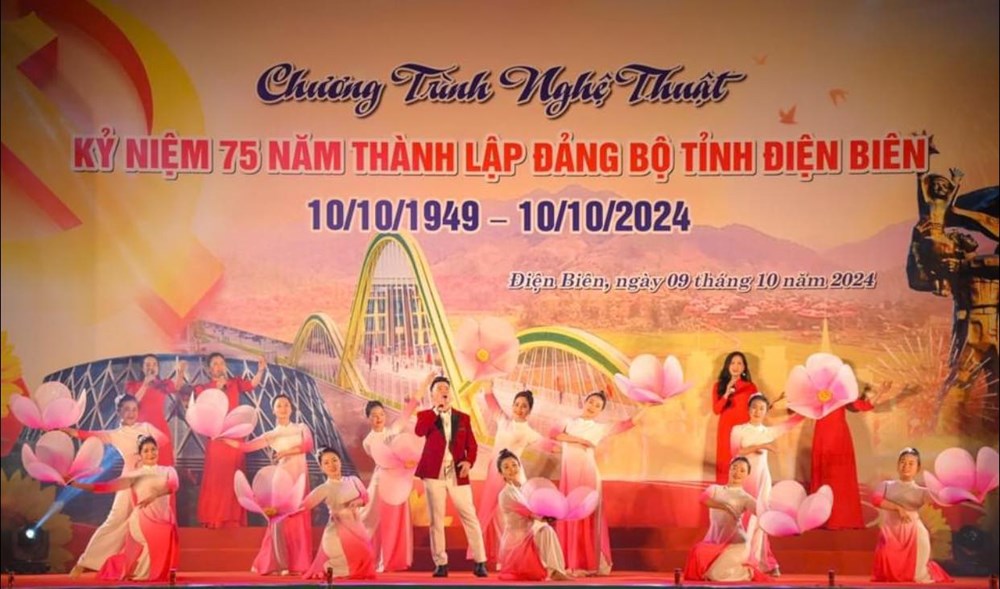 Đặc sắc chương trình nghệ thuật “Đảng niềm tin sáng mãi”  - ảnh 2