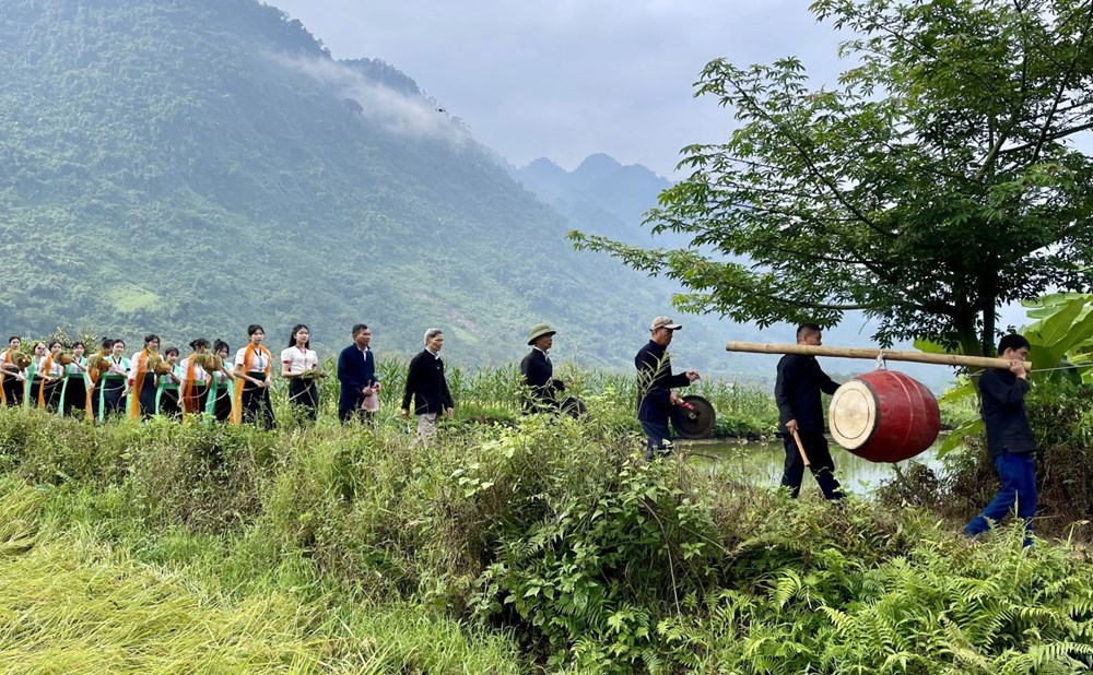 Độc đáo lễ hội “Kin lẩu khẩu mẩu” của người Thái trắng ở Mường So - ảnh 2