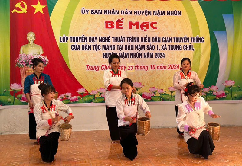 Lưu giữ nghệ thuật trình diễn dân gian dân tộc Mảng ở Nậm Nhùn  - ảnh 4