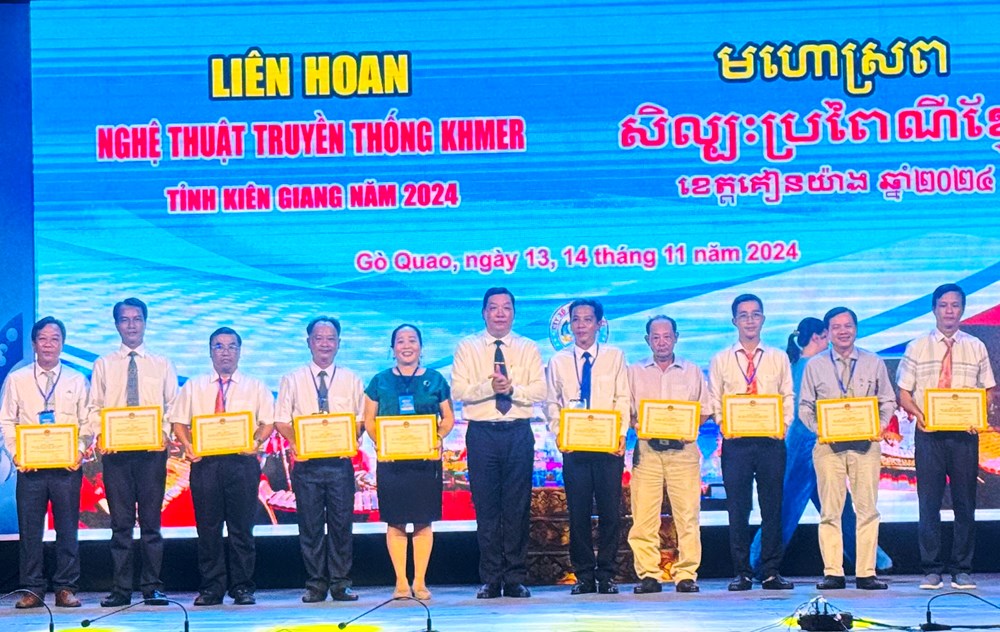 Khai mạc Liên hoan Nghệ thuật truyền thống Khmer tỉnh Kiên Giang  - ảnh 1