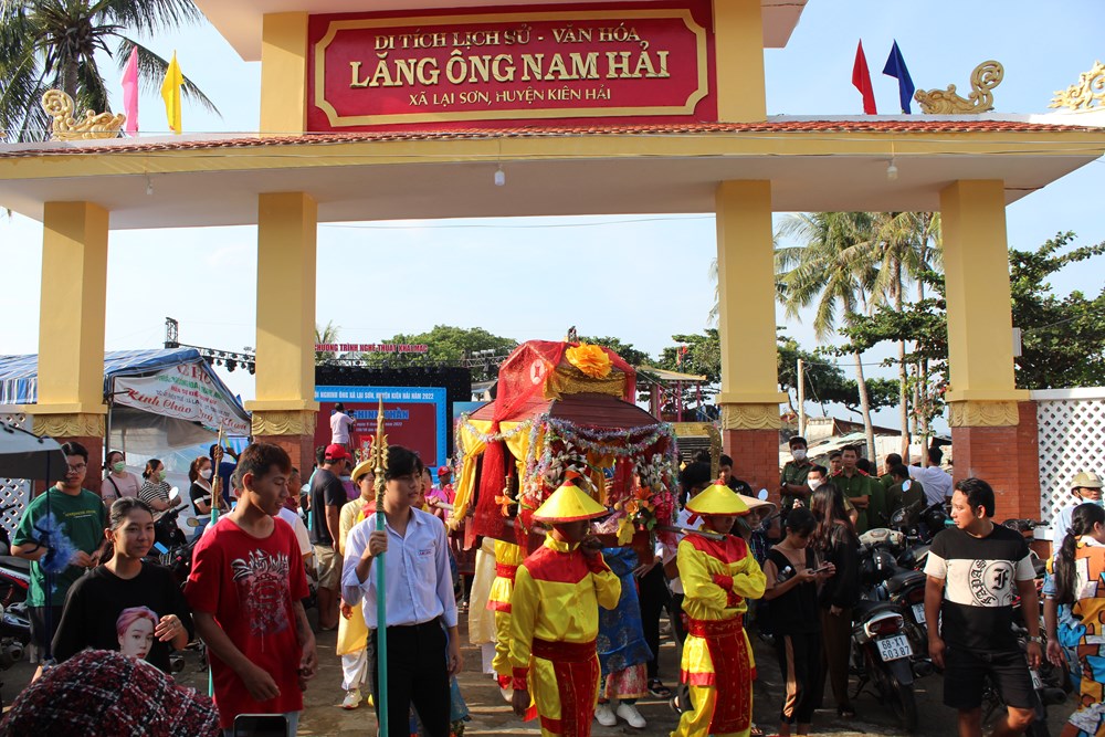 Mùa lễ hội Nghinh Ông xã Lại Sơn huyện đảo Kiên Hải   - ảnh 1