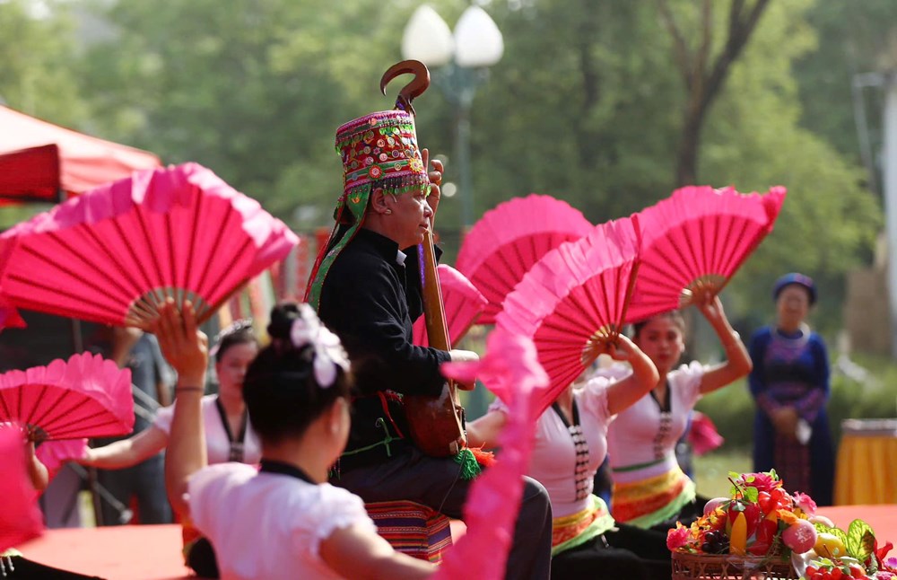 Những hình ảnh ấn tượng tại Liên hoan nghệ thuật hát Then, đàn Tính các dân tộc Tày, Nùng, Thái - ảnh 4