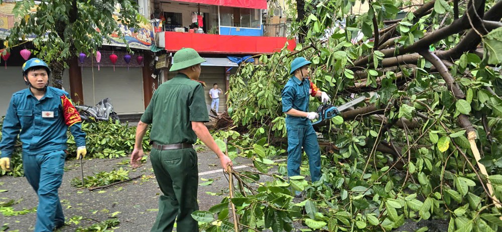 Khẩn trương khắc phục hậu quả bão số 3 - ảnh 8