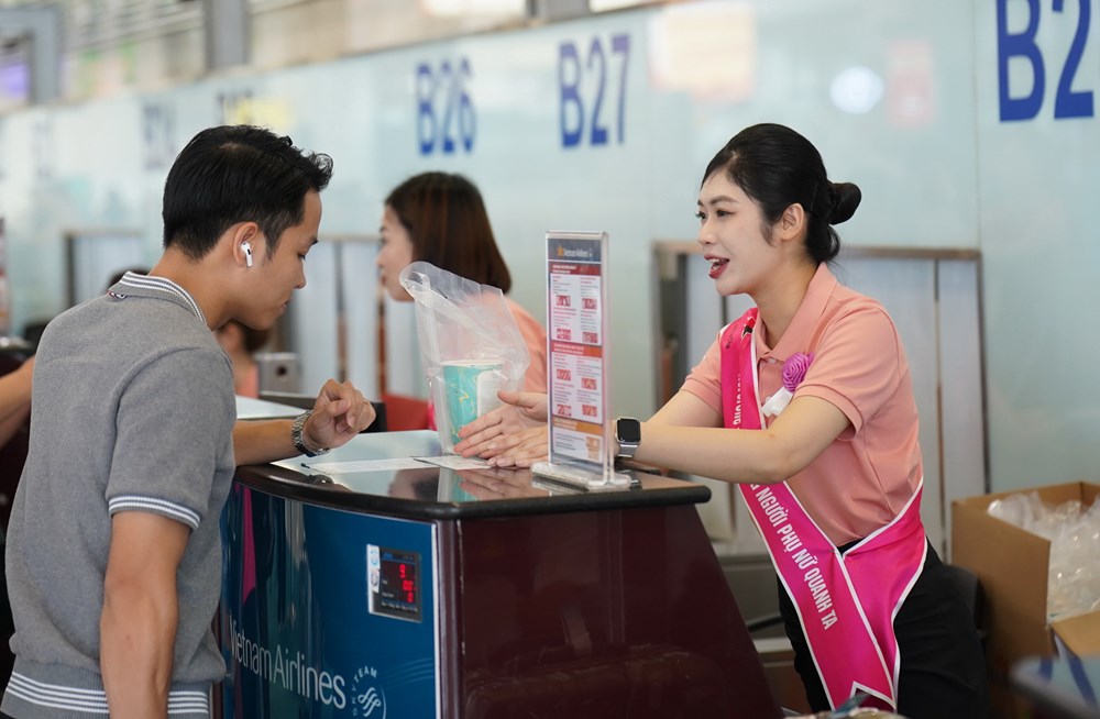  “Chuyến bay màu hồng” chung tay vì bình đẳng giới - ảnh 5