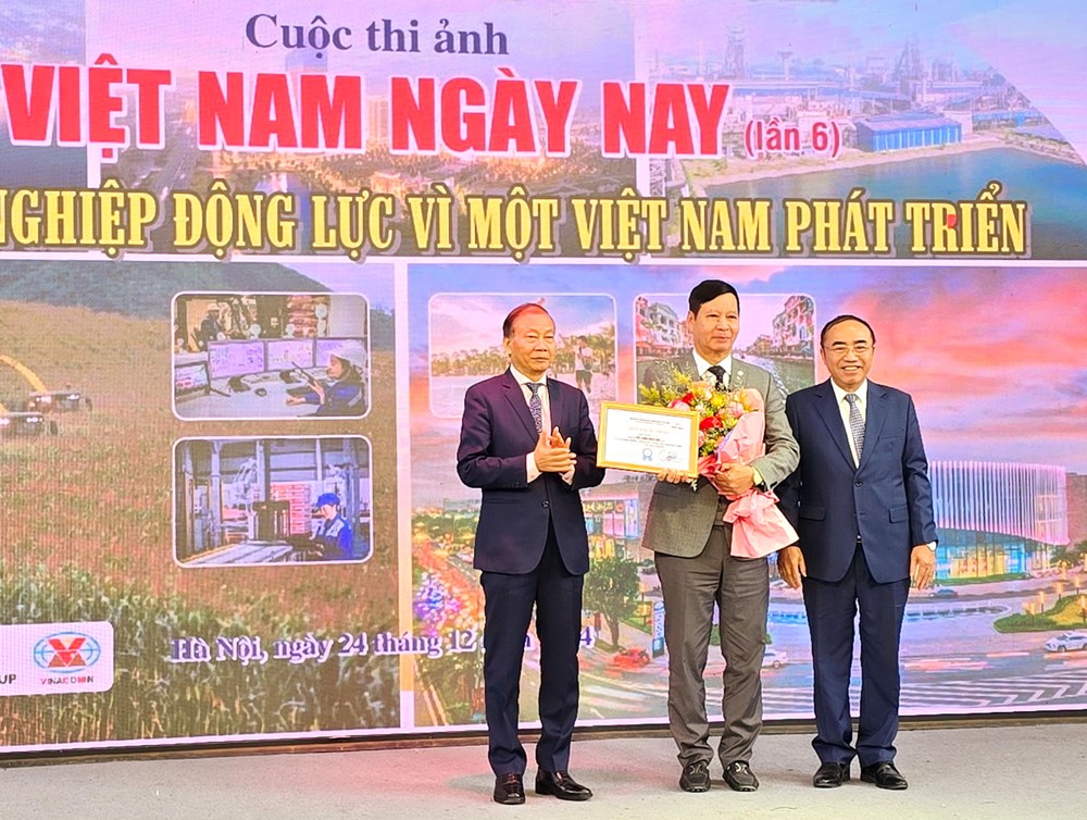 Tập đoàn Vingroup đoạt giải Nhất Cuộc thi ảnh Việt Nam ngày nay lần 6  - ảnh 2