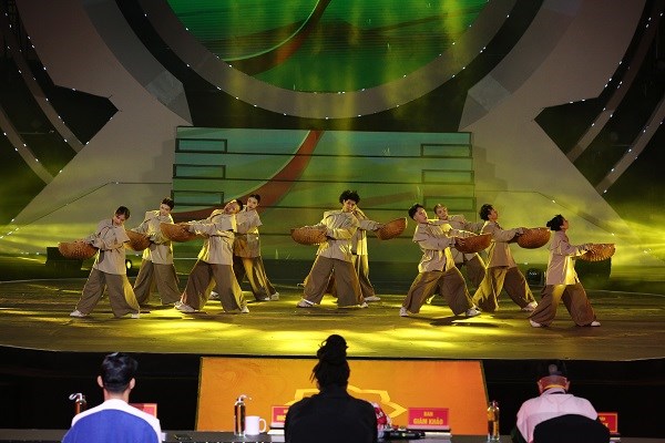 Hàng vạn khán giả Đà Lạt “cháy” hết mình với Dalat Best Dance Crew 2024 - ảnh 2