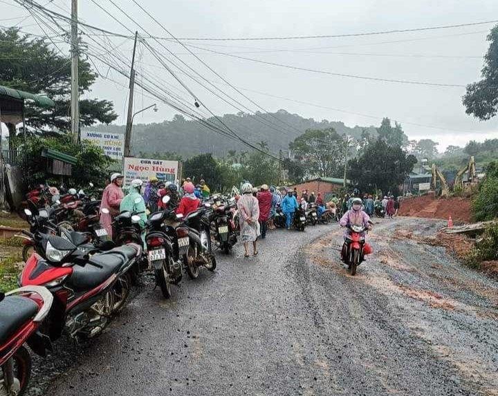 Lâm Đồng: Lại thêm 2 người thương vong vì sạt lở đất - ảnh 3