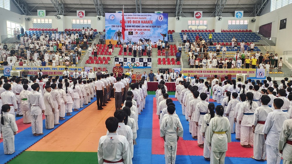 600 võ sinh tranh tài tại giải Karate các CLB Quảng Bình mở rộng - ảnh 3