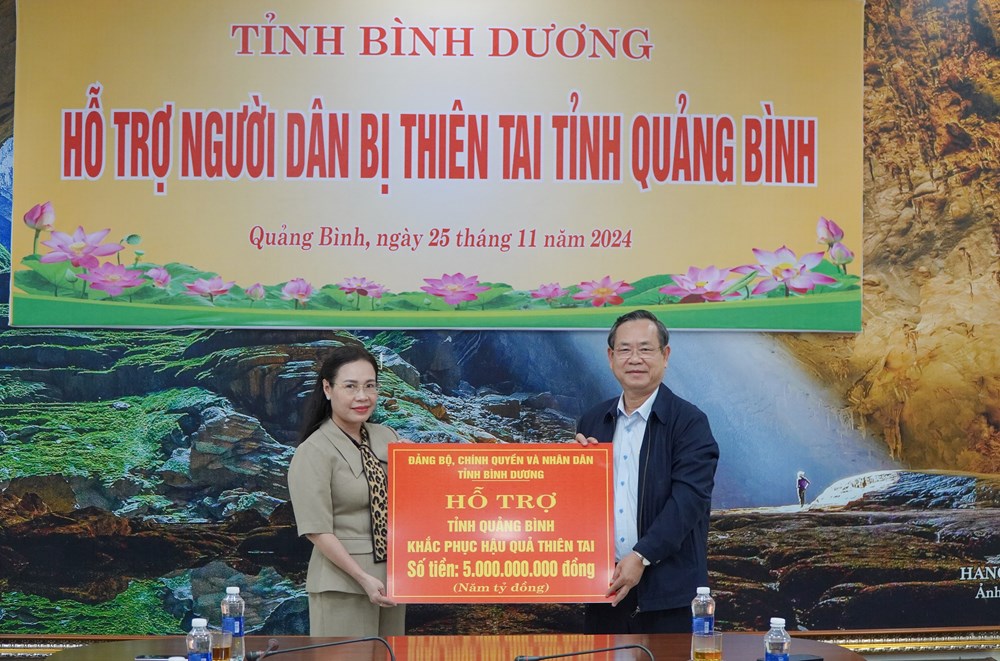 Tỉnh Bình Dương hỗ trợ người dân Quảng Bình 5 tỉ đồng khắc phục hậu quả thiên tai - ảnh 1