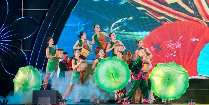 Ấn tượng chuỗi hoạt động Ngày Văn hóa các dân tộc Việt Nam tại Nghệ An - ảnh 7