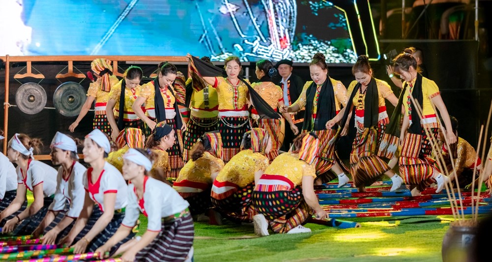 Ấn tượng chuỗi hoạt động Ngày Văn hóa các dân tộc Việt Nam tại Nghệ An - ảnh 4