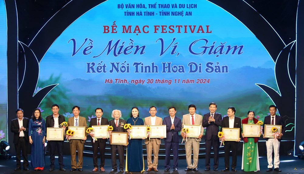 Bế mạc Festival “Về miền Ví, Giặm - Kết nối tinh hoa di sản” - ảnh 2