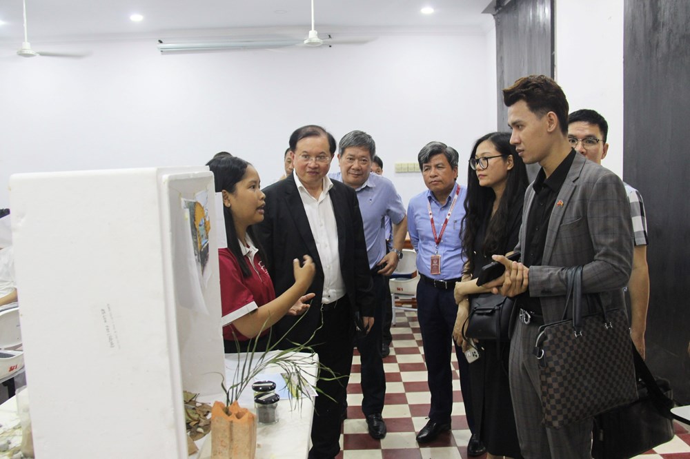 Tăng cường hợp tác đào tạo nguồn nhân lực về văn hóa, nghệ thuật với Campuchia - ảnh 6