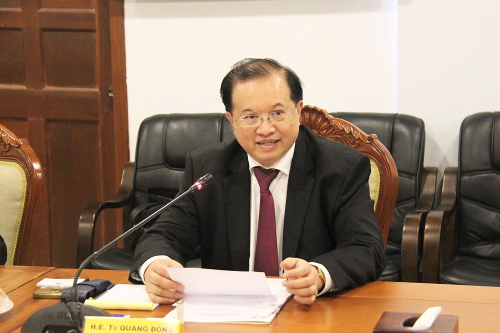 Thứ trưởng Tạ Quang Đông hội đàm với Bộ trưởng Bộ Văn hóa và Nghệ thuật Campuchia - ảnh 1