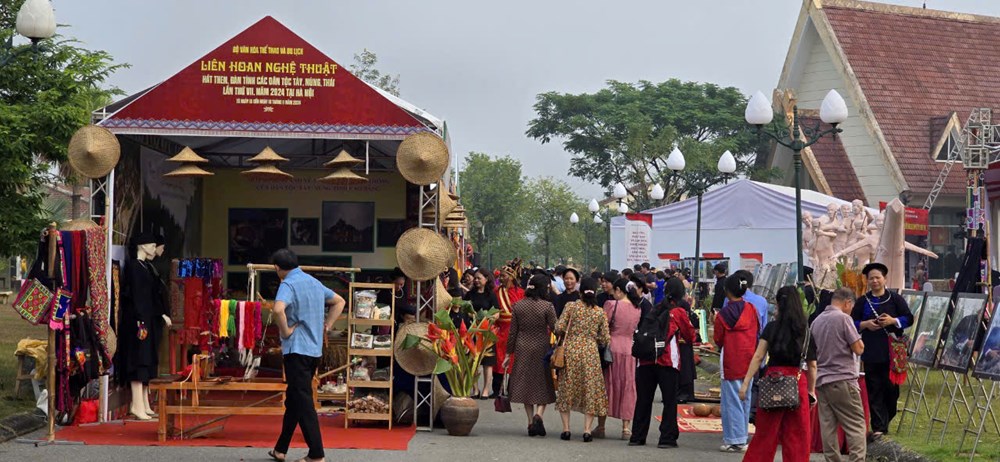 Bế mạc Liên hoan nghệ thuật hát Then, đàn Tính các dân tộc Tày, Nùng, Thái lần thứ VII - ảnh 7