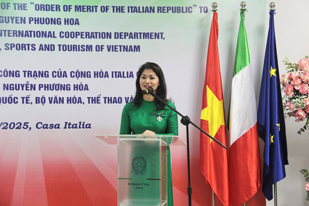 Trao Huân chương Công trạng của Italia cho Cục trưởng Cục Hợp tác quốc tế Nguyễn Phương Hòa - ảnh 6